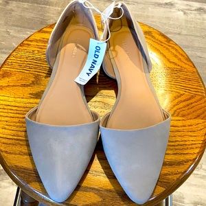 Brand new taupe flats